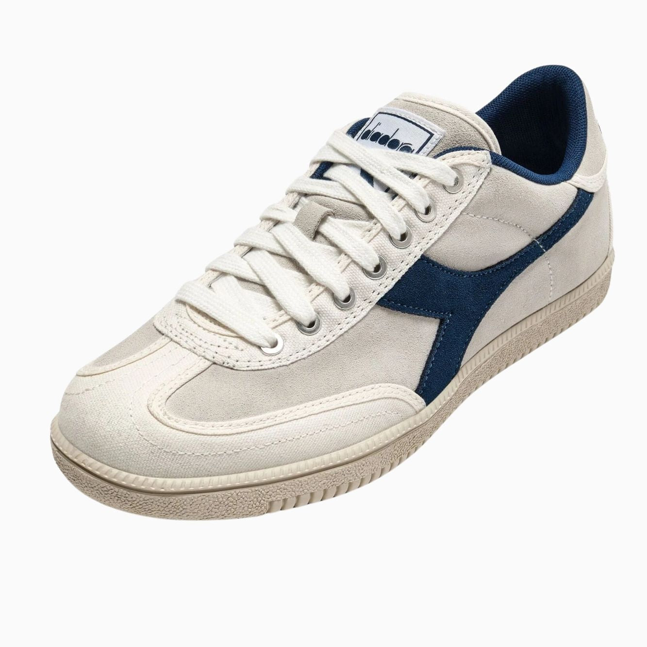 Trainer suede