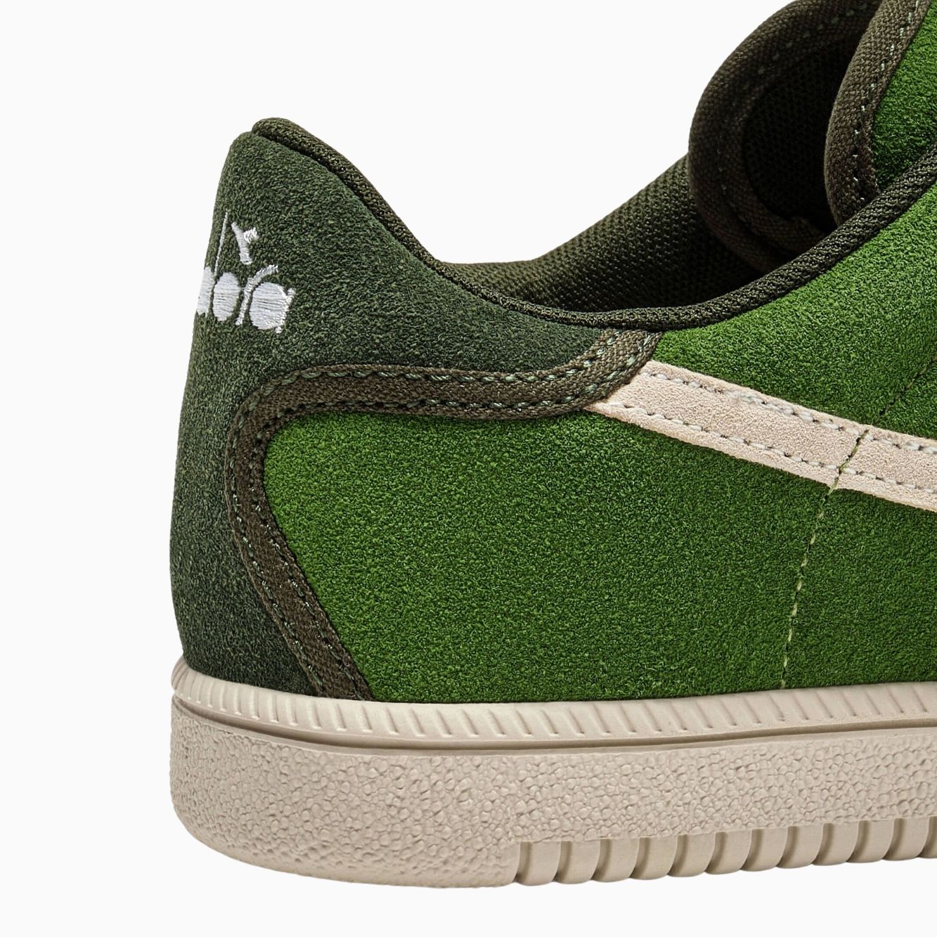 Trainer suede