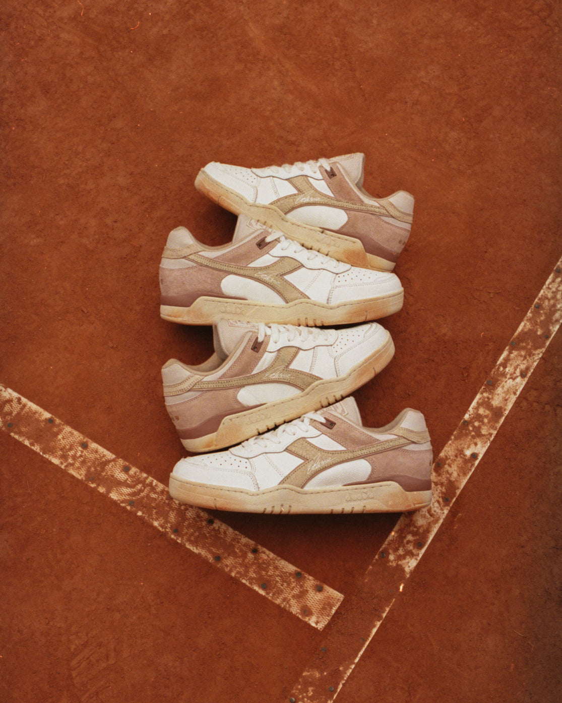 Diadora