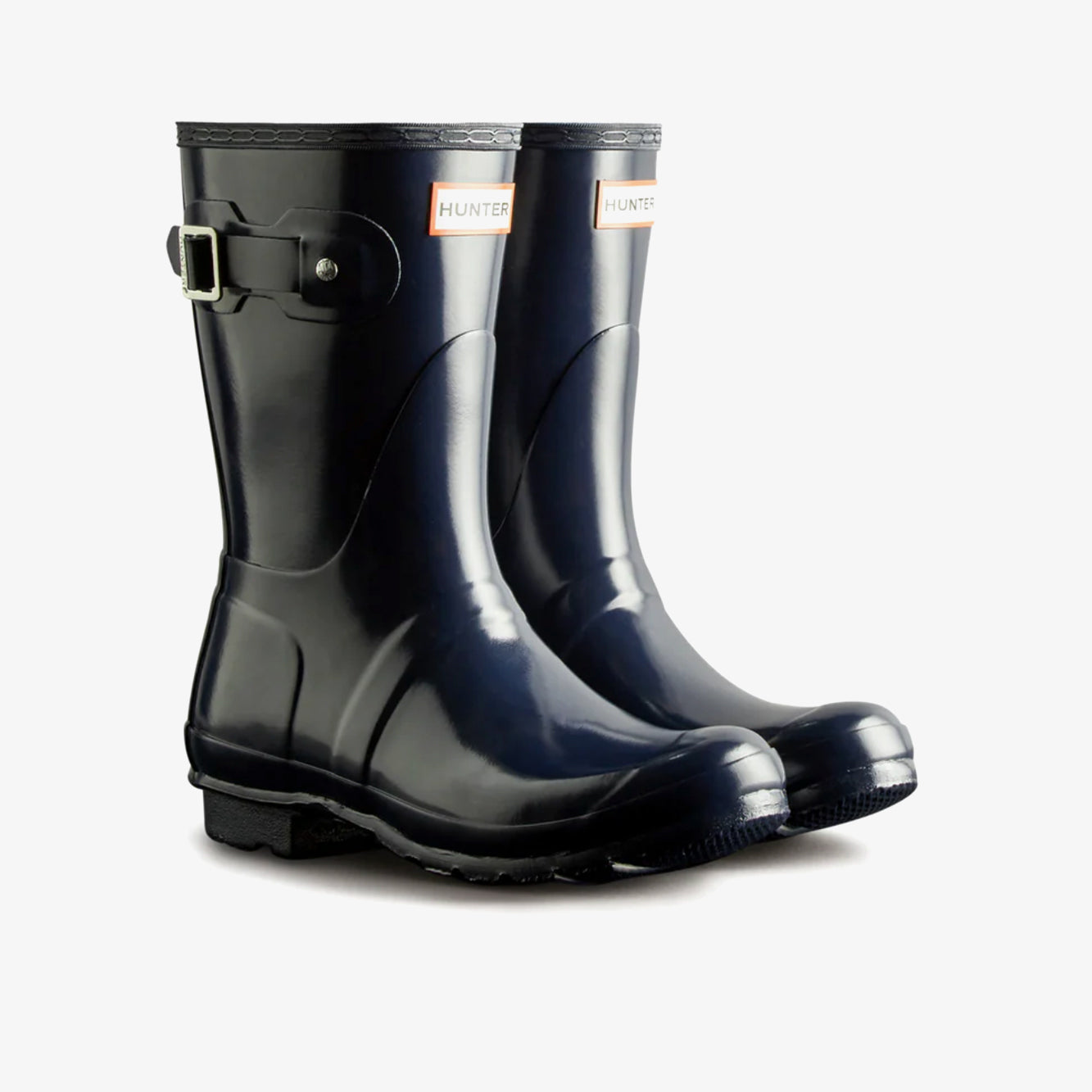 Short gloss boot