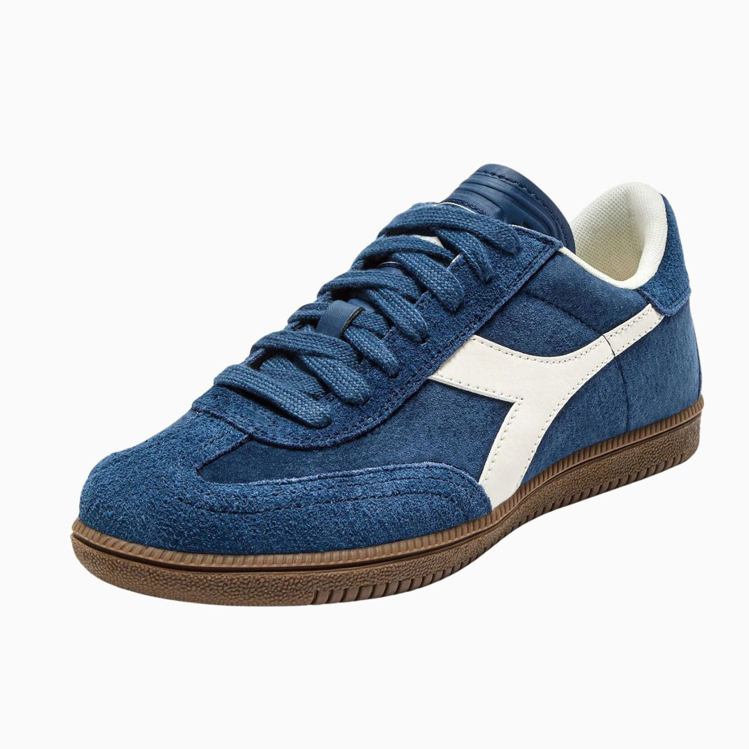 Trainer hairy