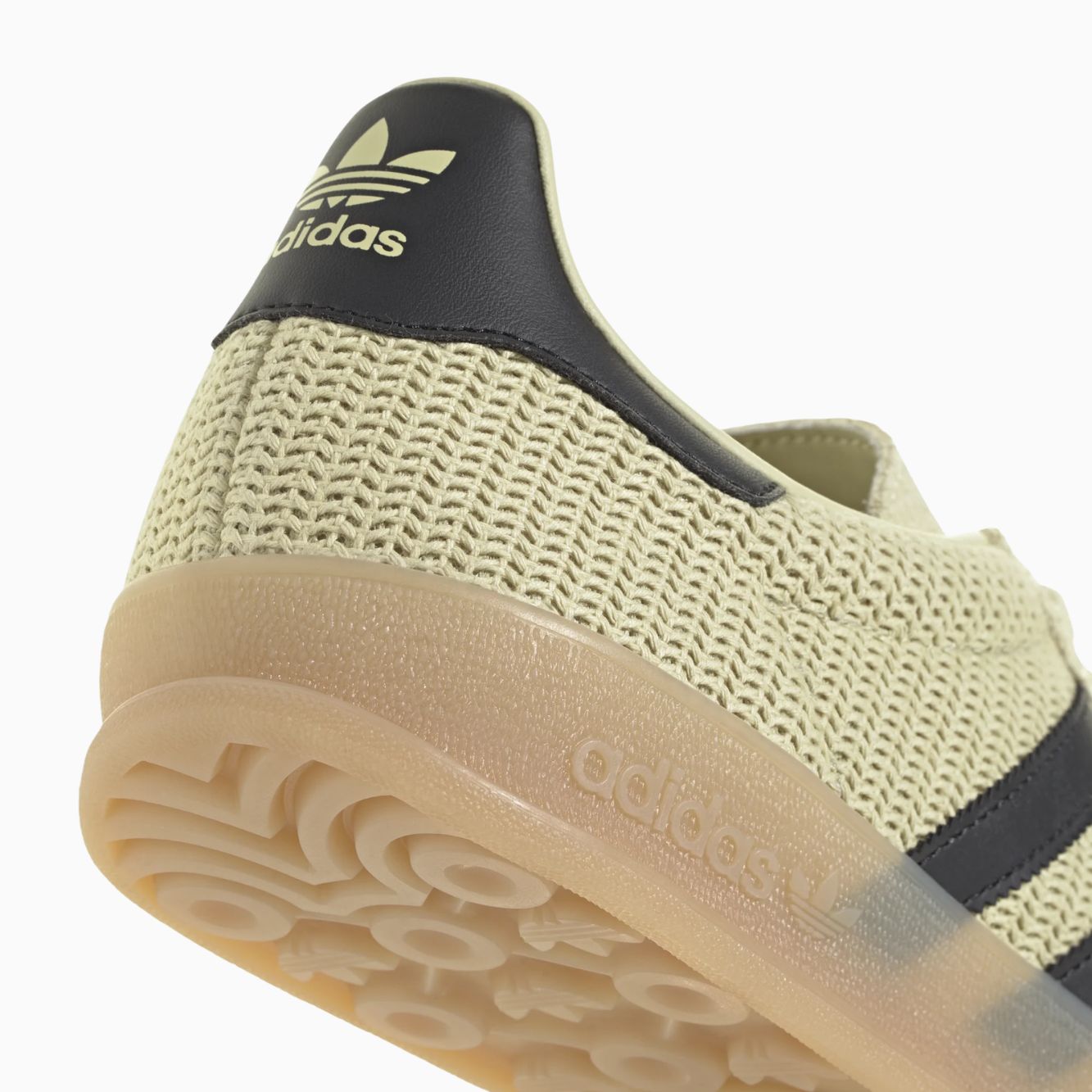 Gazelle Indoor