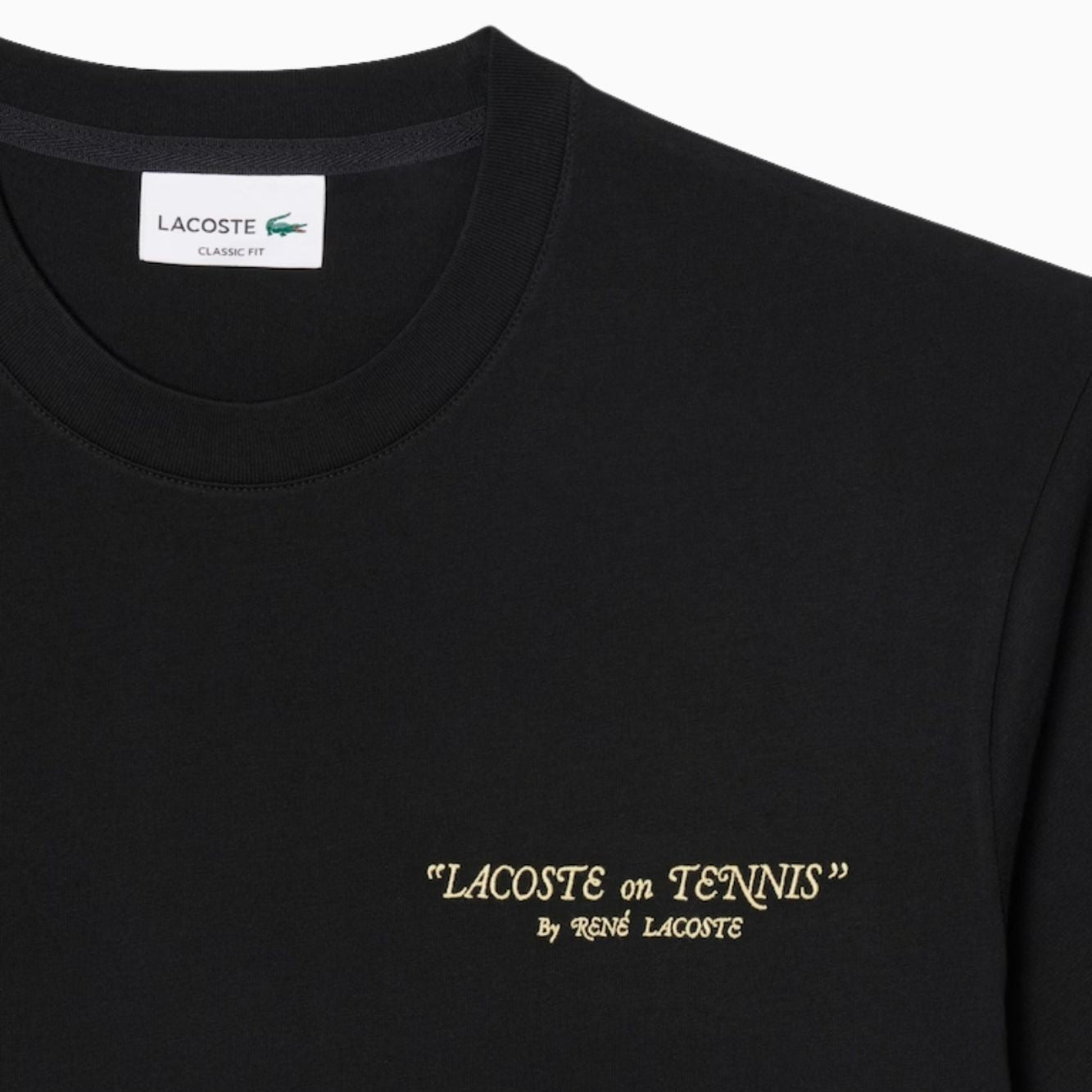T-shirt ricamata